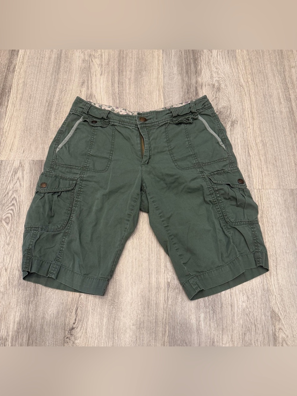 Khakis Olive Green Cargo Shorts Size 4 100% Cotton Utility